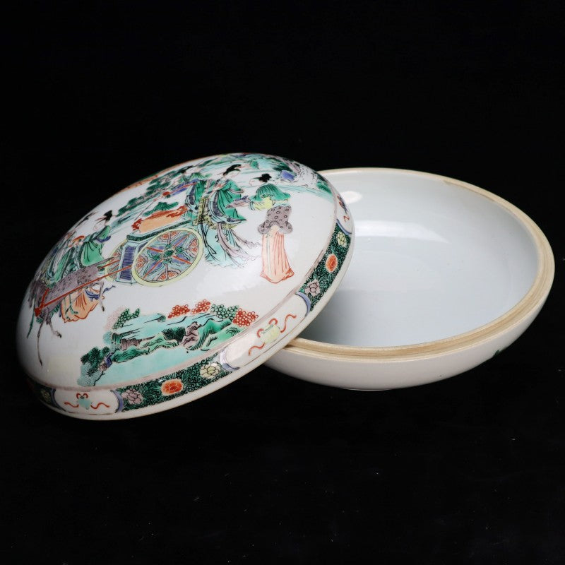 Qing Dynasty Kangxi Wucai Covered Box with Magu Offering Longevity Scene|清康熙五彩麻姑獻壽人物紋纹果盒・珍藏