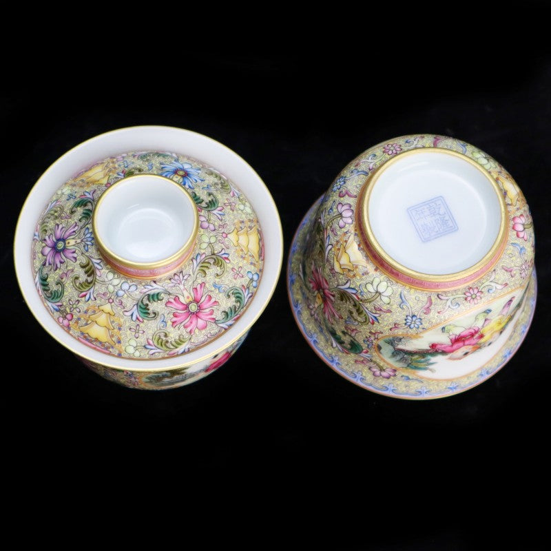 Imperial Qianlong Guyuexuan Enamelled Covered Bowl with Boys at Play Motif|清乾隆御製古月軒童子紋蓋碗・珍藏