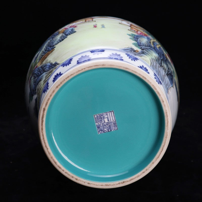 Imperial Qianlong Blue and White Vase for Display with Landscape Design|大清乾隆年製青花山水圖紋賞瓶・珍藏