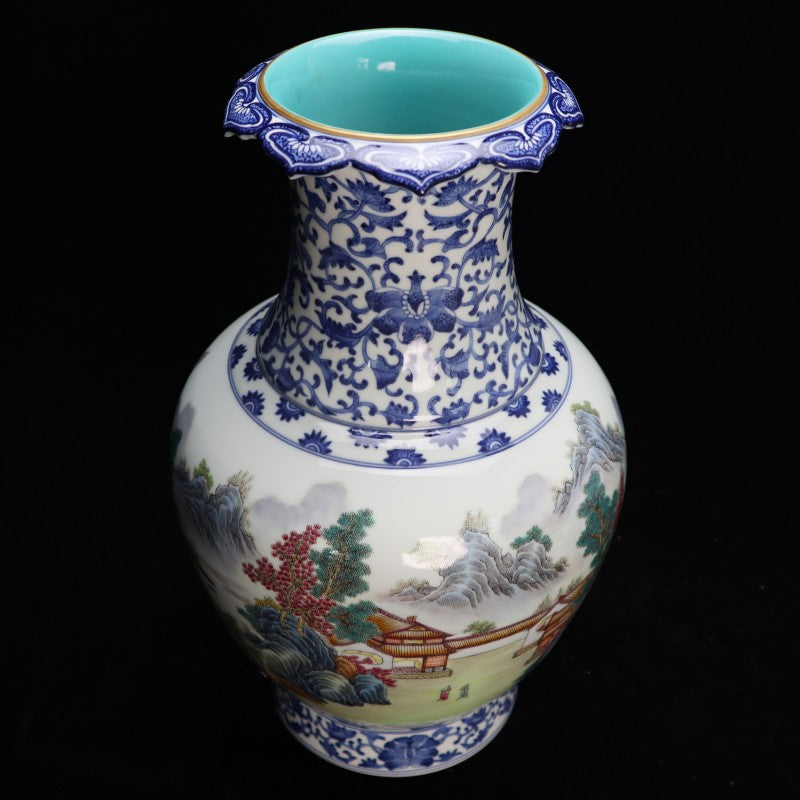 Imperial Qianlong Blue and White Vase for Display with Landscape Design|大清乾隆年製青花山水圖紋賞瓶・珍藏
