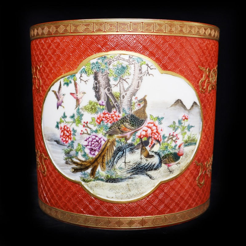 Qing Dynasty Qianlong Period Coral-Red Ground Famille-Rose Brush Pot with Floral and Bird Motif|清乾隆珊瑚紅地粉彩花鳥紋筆筒・珍藏