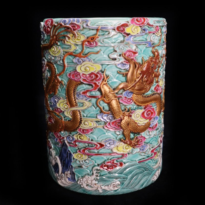Qianlong Falangcai Carved and Gilt-Decorated Brush Pot with "Two Dragons Chasing Pearl" Design | 清乾隆珐琅彩雕刻二龍戲珠紋描金筆筒・珍藏