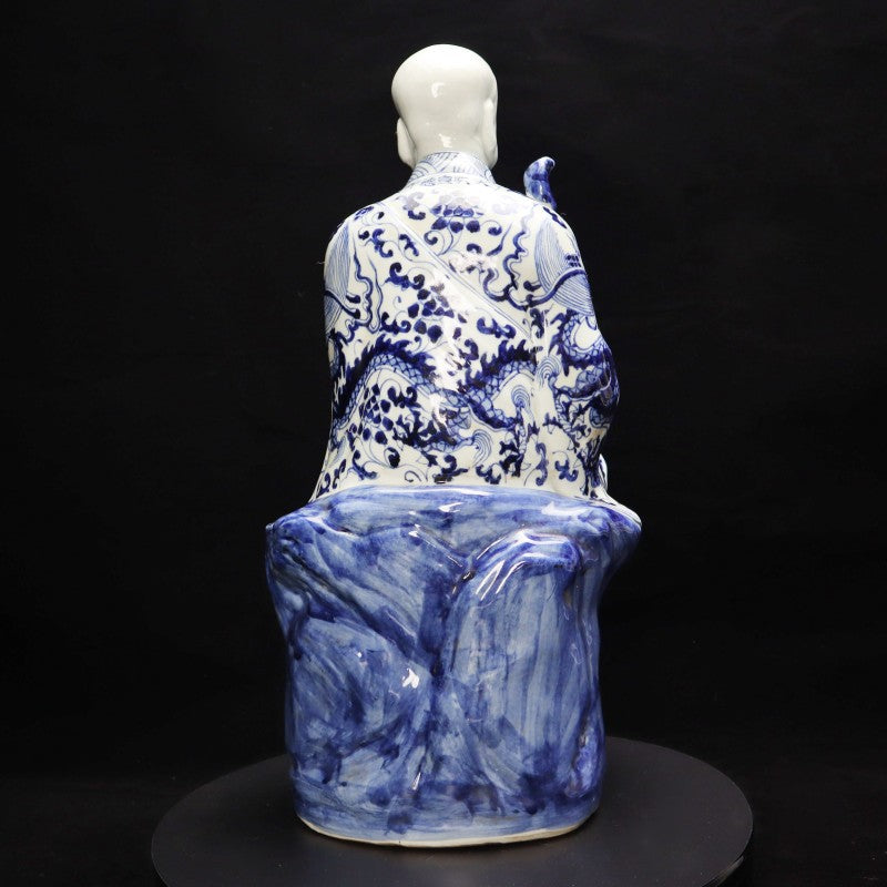 Ming Xuande Blue and Porcelain – Gatekeeper Arhat Figurine | 大明宣德青花瓷 – 看門羅漢擺件・私藏