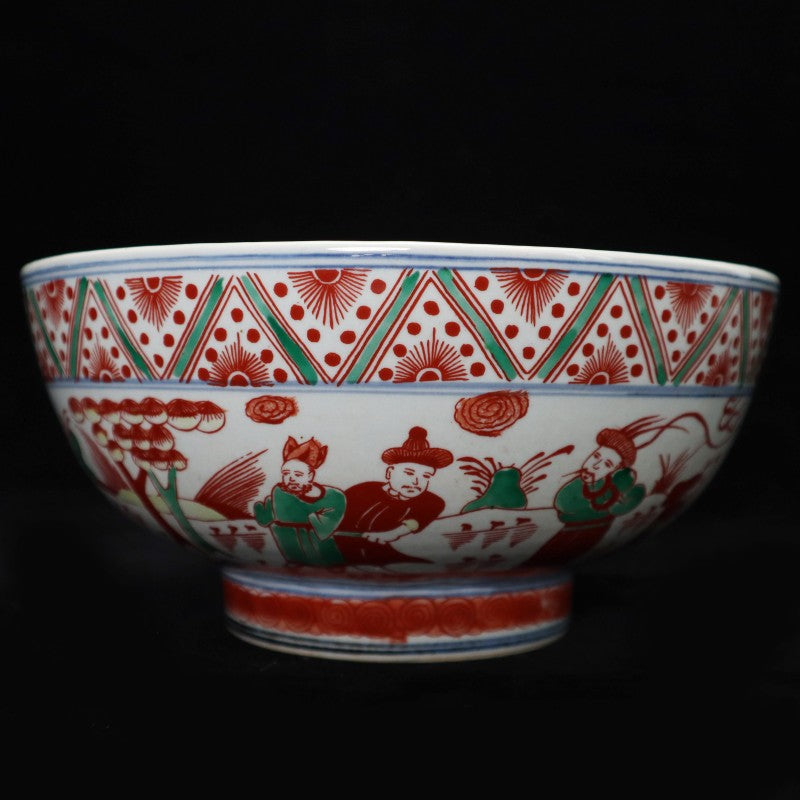 Ming Wanli Red and Green Overglaze Bowl with Figures, Narrative Scene and Dragon Motif ("Kongming" Bowl) | 明萬曆紅綠彩人物故事龍紋孔明碗