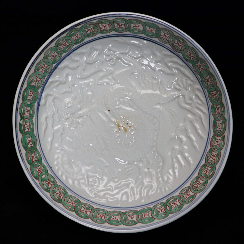 Ming Wanli Red and Green Overglaze Bowl with Figures, Narrative Scene and Dragon Motif ("Kongming" Bowl) | 明萬曆紅綠彩人物故事龍紋孔明碗