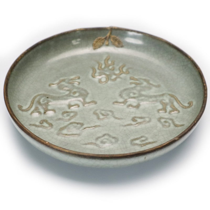 Northern Song Dynasty Guan Ware Display Dish with Qilin Motif|北宋官窯麒麟紋賞盤・珍藏