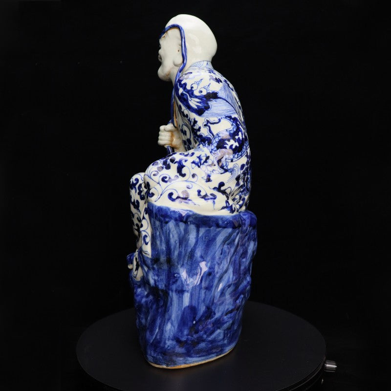 Ming Xuande Blue and Porcelain – Long-browed Arhat Figurine | 大明宣德青花瓷 – 長眉羅漢擺件・私藏