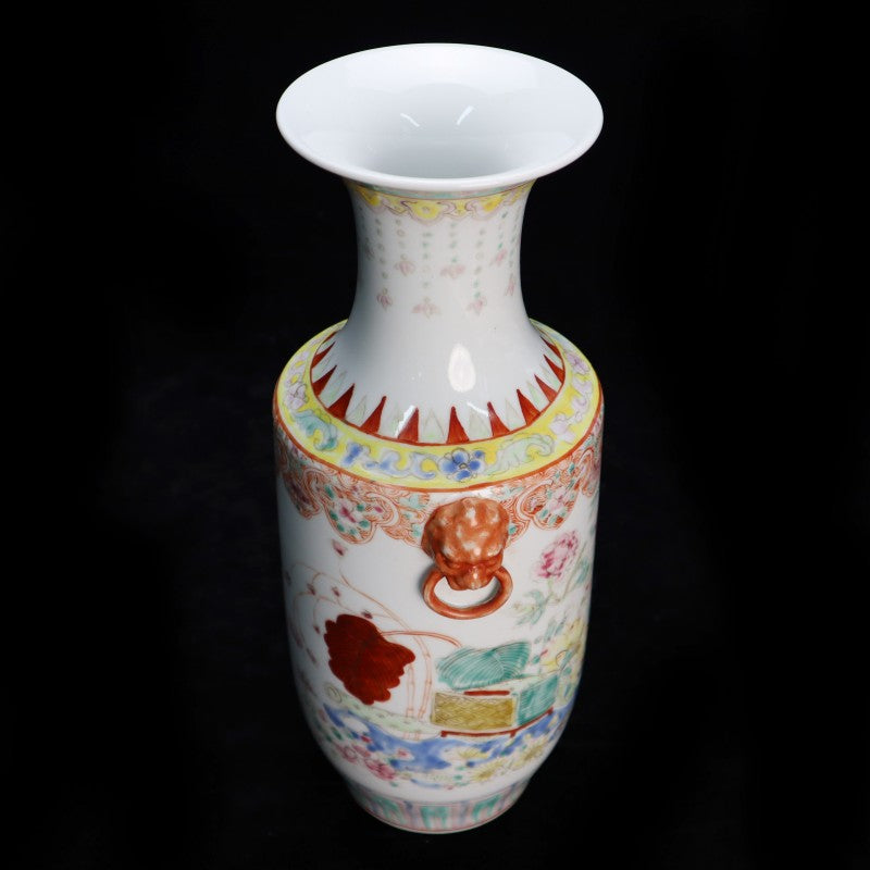 Tongzhi Period Famille-Rose Vase with Floral Design and Twin Handles | 清同治粉彩花卉圖紋雙耳賞瓶・珍藏
