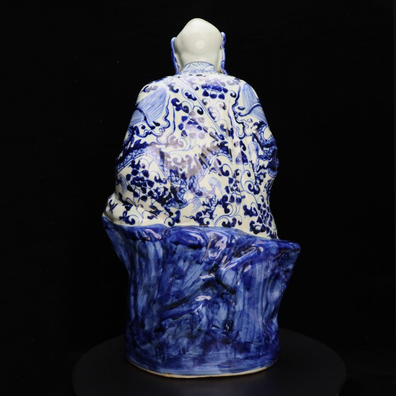 Ming Xuande Blue and Porcelain – Long-browed Arhat Figurine | 大明宣德青花瓷 – 長眉羅漢擺件・私藏