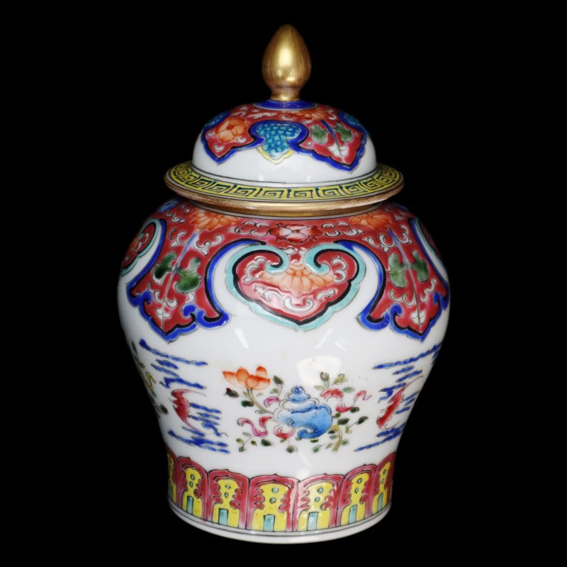 Qianlong Falangcai Gilt-Decorated Covered Jar with "Fu Lu" (Blessings and Prosperity) Design | 清乾隆珐琅彩描金福祿紋蓋罐・珍藏