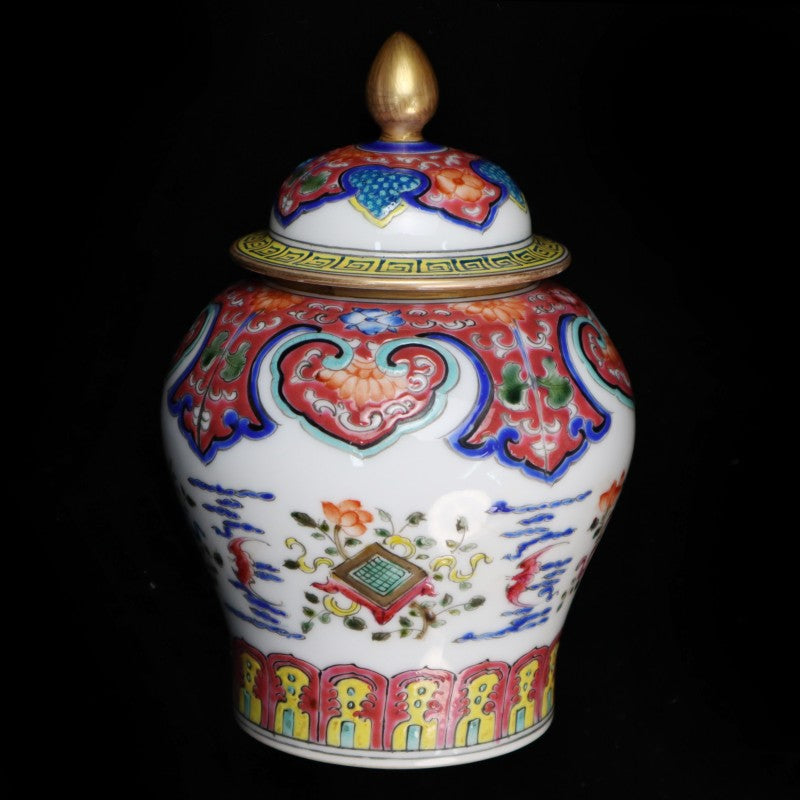 Qianlong Falangcai Gilt-Decorated Covered Jar with "Fu Lu" (Blessings and Prosperity) Design | 清乾隆珐琅彩描金福祿紋蓋罐・珍藏