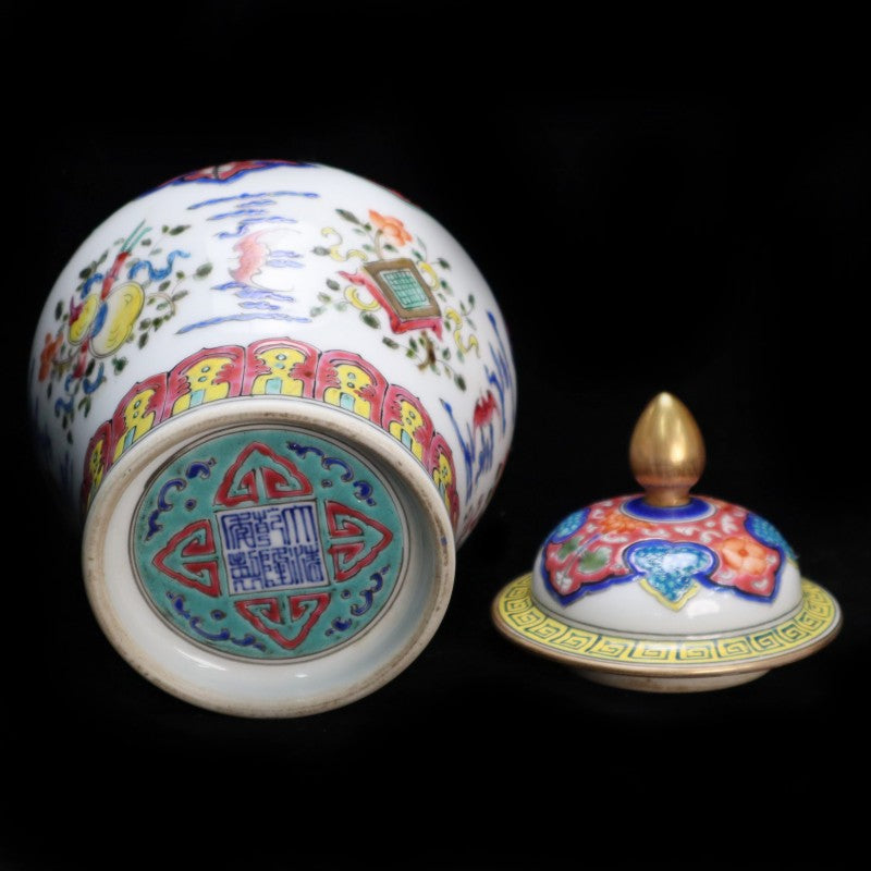 Qianlong Falangcai Gilt-Decorated Covered Jar with "Fu Lu" (Blessings and Prosperity) Design | 清乾隆珐琅彩描金福祿紋蓋罐・珍藏