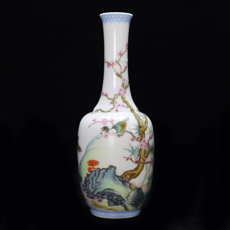 Qing Yongzheng Famille-Rose Vase for Appreciation with Floral and Bird Design | 清雍正粉彩花鳥圖紋賞瓶