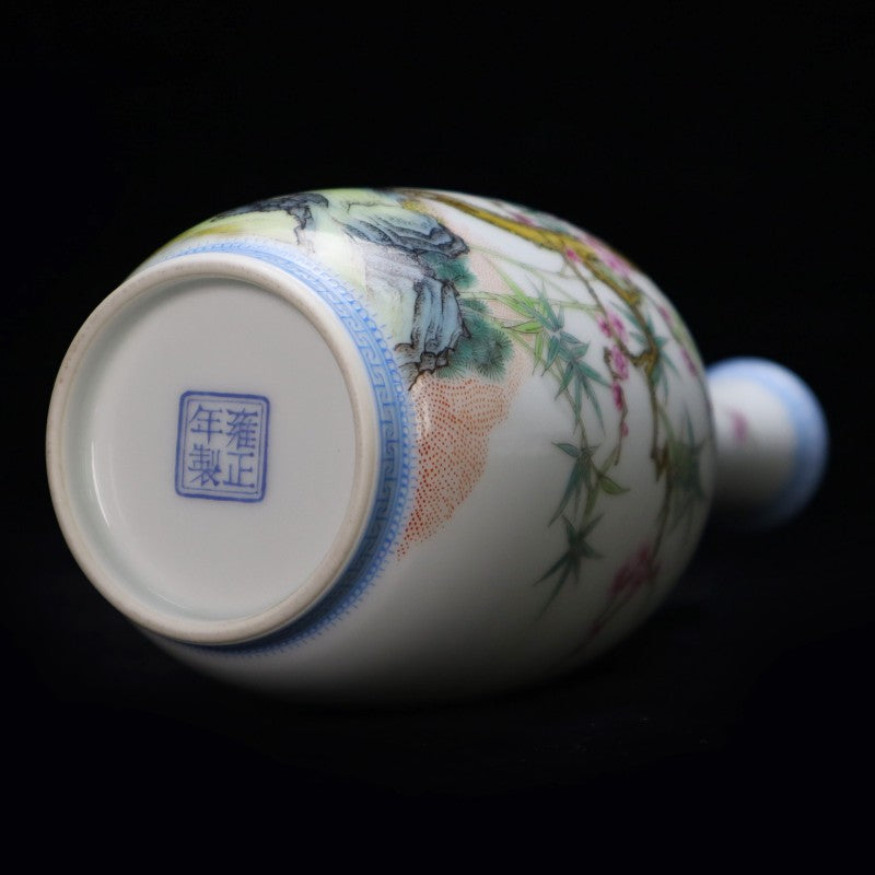 Qing Yongzheng Famille-Rose Vase for Appreciation with Floral and Bird Design | 清雍正粉彩花鳥圖紋賞瓶