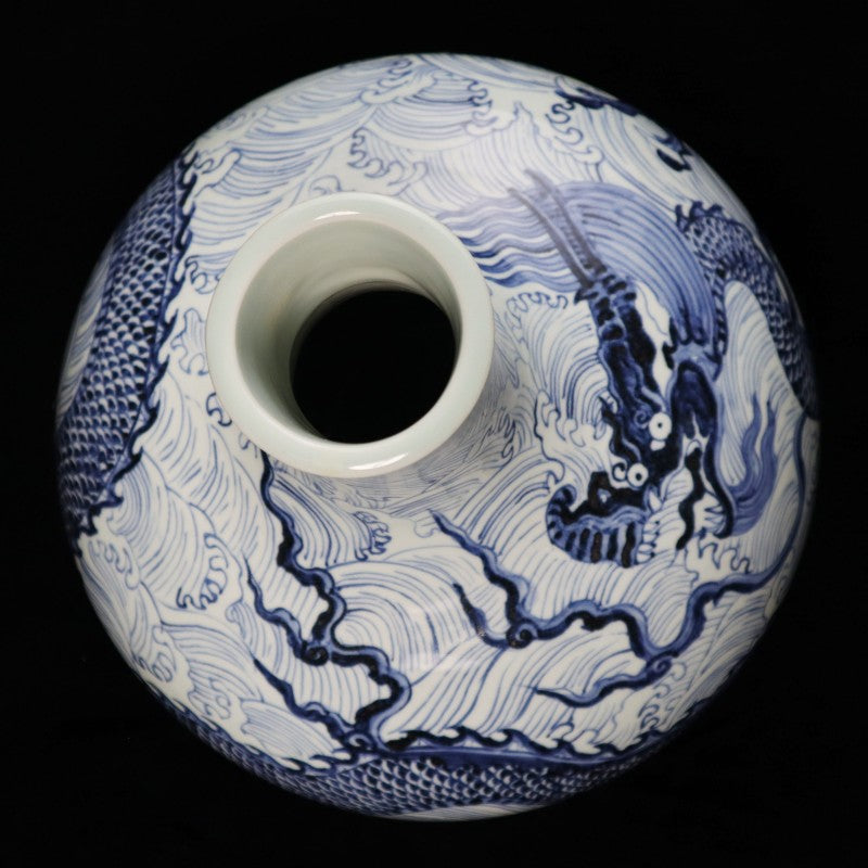 Ming Xuande Blue and White Globular Vase with Seawave and Dragon Motif  | 大明宣德 – 青花海水龍紋天球瓶・私藏