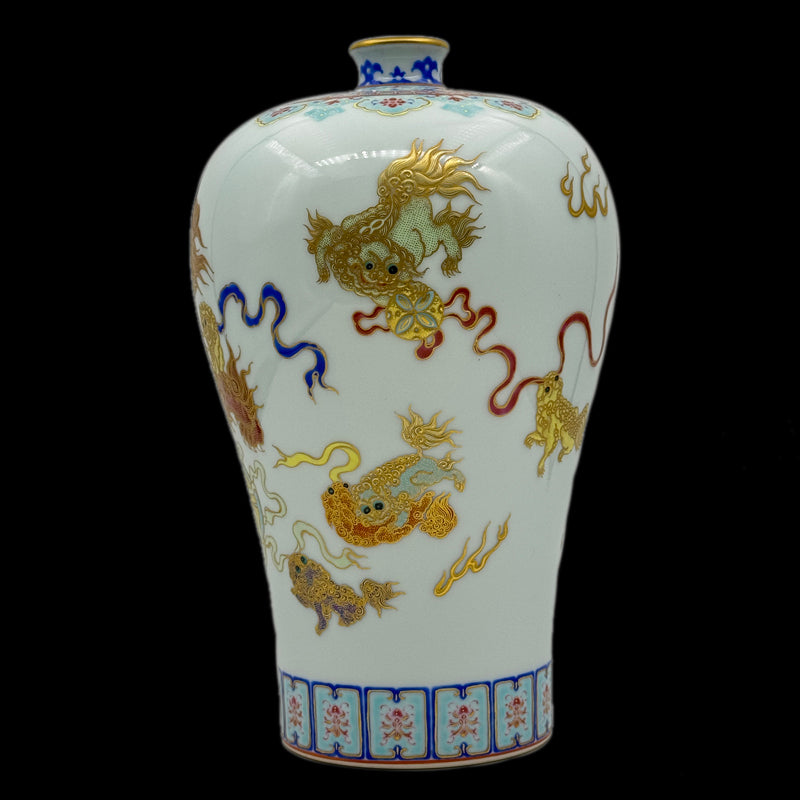 Imperial Gilt Kylin Meiping from the Yongzheng Period, Qing Dynasty|清雍正御製鎏金麒麟紋梅瓶・珍藏