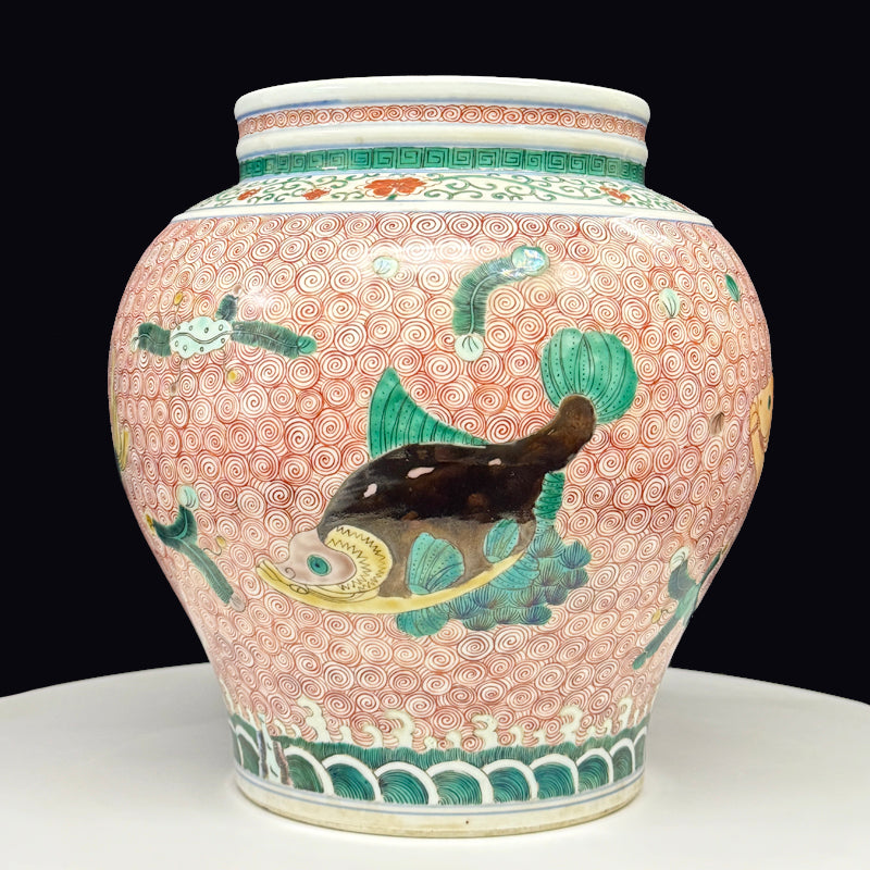 Kangxi Period Wucai Jar with Fish and Aquatic Plants|清康熙五彩魚藻罐・珍藏