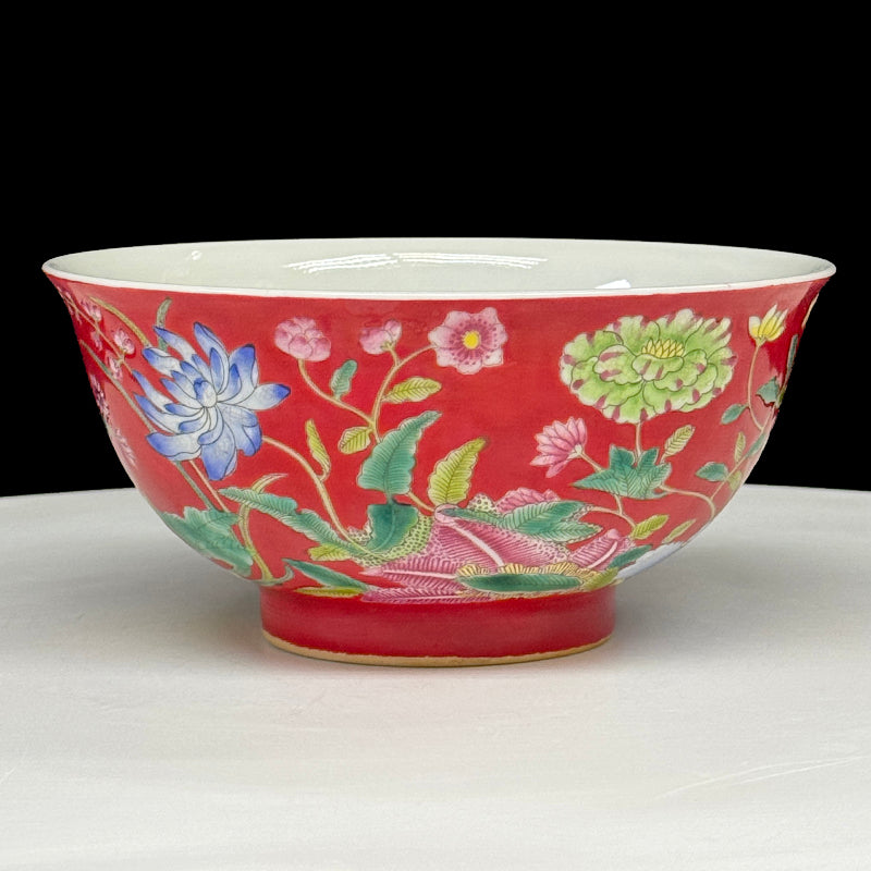 Qing Dynasty Kangxi Enameled Bowl with Flower Motif|清康熙琺瑯彩花紋碗・珍藏