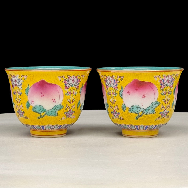 Qianlong Period Falangcai Cup with Longevity Peach Design|清乾隆琺瑯彩壽桃杯・珍藏