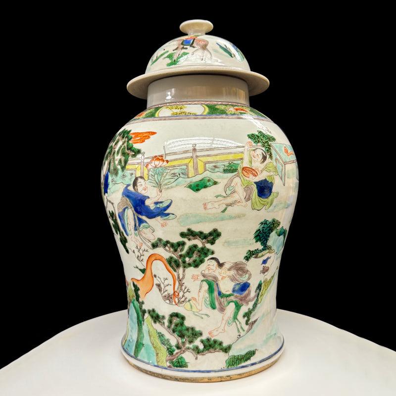Qing Dynasty Kangxi Wucai Jar with Painted Figures|清康熙五彩人物圖將軍罐・珍藏