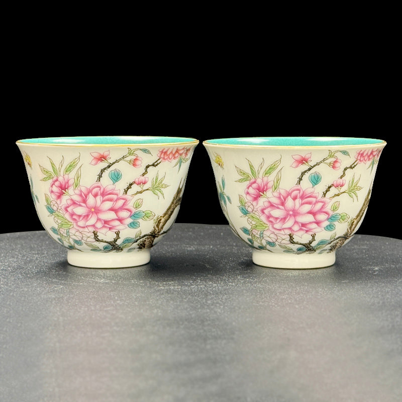 Imperial Qianlong Turquoise-Ground Enamelled Floral Cup with Gilded Rim|清乾隆御製綠松釉描金口琺瑯彩繪花杯・珍藏
