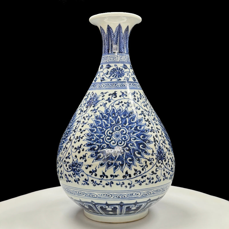 Yongle Period Blue and White Yuhuchunping with Intertwined Lotus Scrolls|明永樂青花纏枝蓮紋玉壺春瓶・珍藏