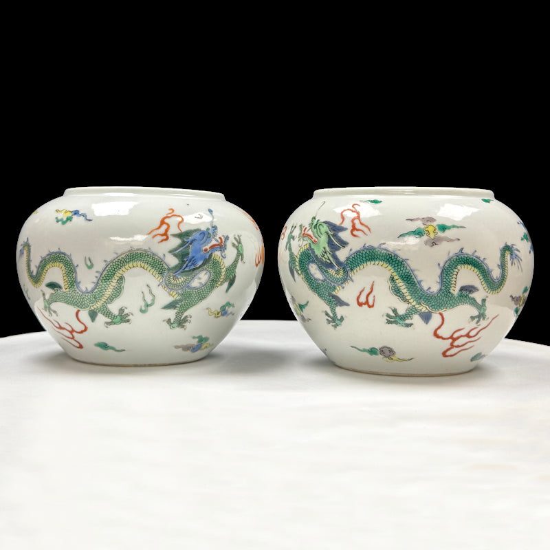 Kangxi Period Wucai Jar with Imperial Dragon Design|清康熙五彩龍紋罐・珍藏