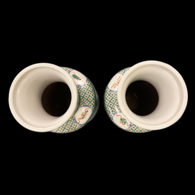 Qing Dynasty Kangxi Wucai Club-Shaped Vase with Figural Design|清朝康熙五彩人物棒槌瓶・珍藏