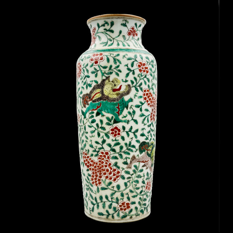 Qing Dynasty Kangxi Wucai Vase with Qilin Motif|清朝康熙五彩麒麟紋瓶・珍藏