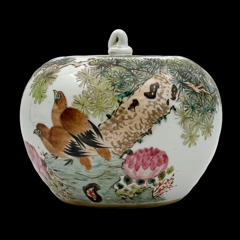 Republic Period Famille-Rose Lidded Jar with Bird and Floral Design|民國粉彩花鳥紋蓋罐・珍藏