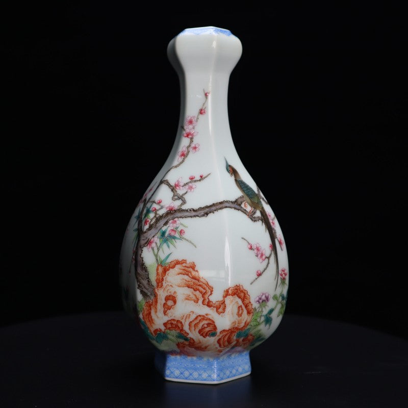 momo　中国　粉彩　人物魚藻文壺　花瓶　Ｍ　7499 momo 中国 粉彩 人物魚藻文壺 花瓶 M 7499 A superbly painted and