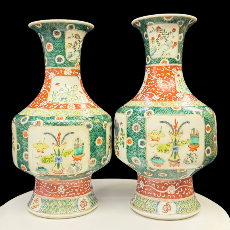 Qing Dynasty Kangxi Wucai Vase with Four Framed Scenes｜清康熙四開光五彩瓶・珍藏