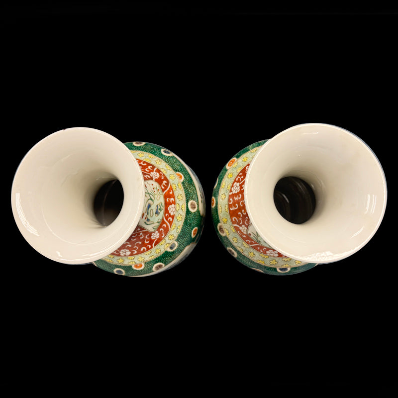 Qing Dynasty Kangxi Wucai Vase with Four Framed Scenes｜清康熙四開光五彩瓶・珍藏